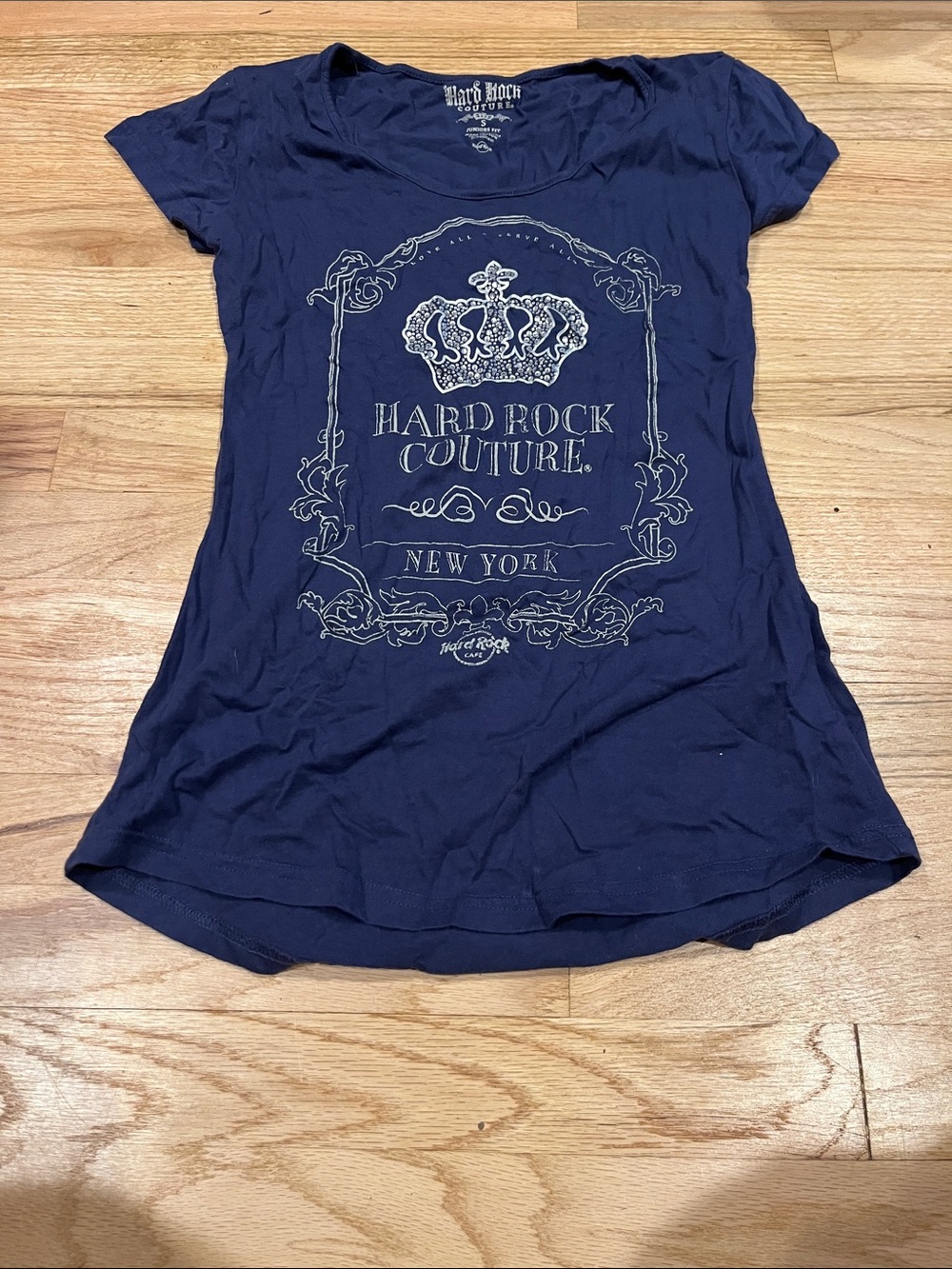 Hard Rock Cafe Navy Blue Short Sleeve Tee with Silver Crest
